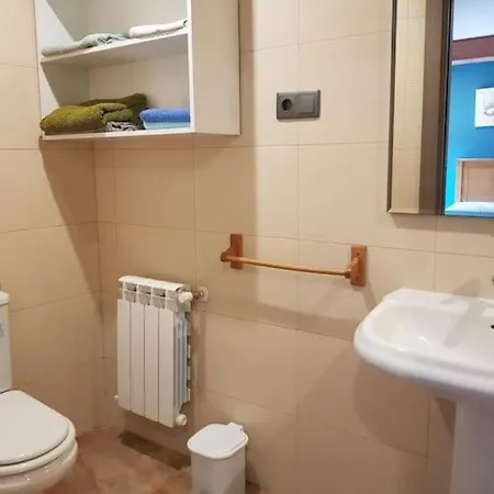 Vibes Coruna-casa Escola Сasa de vacaciones